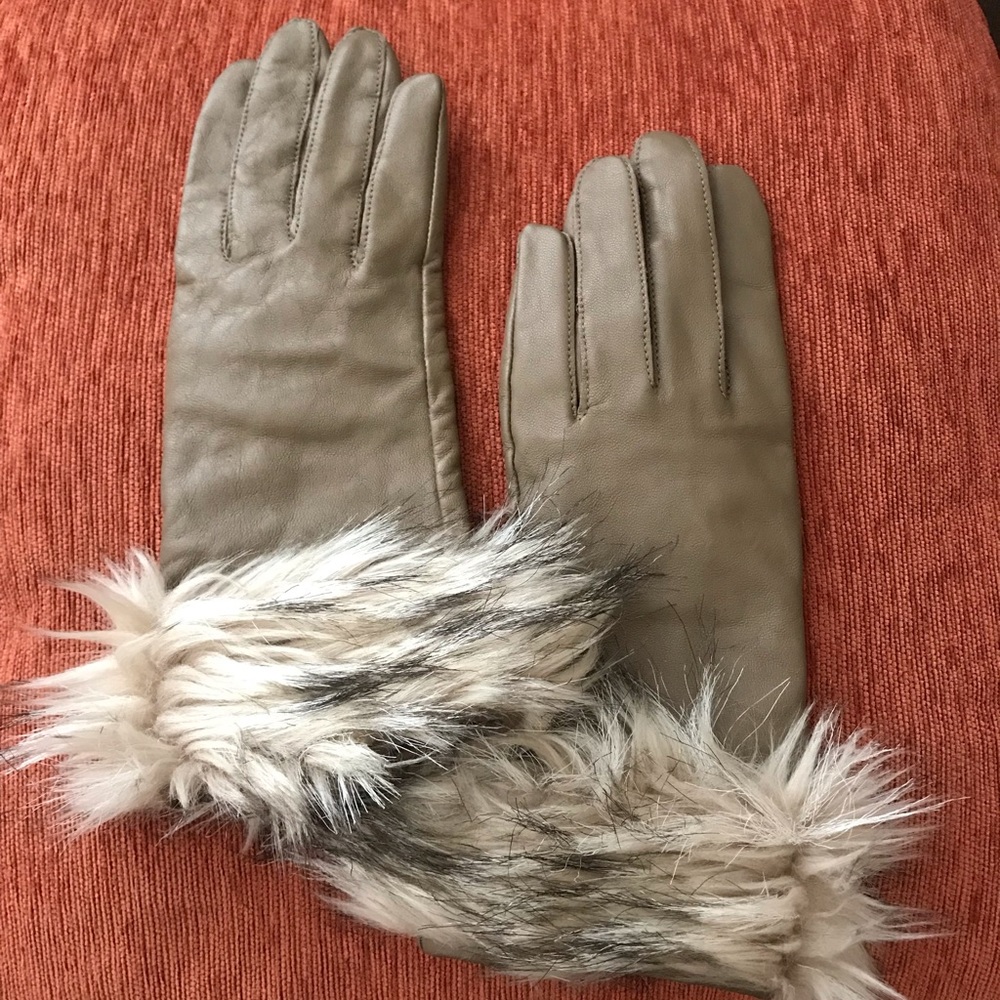 Women’s Gloves